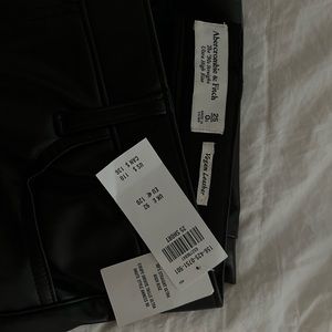 Abercrombie & Fitch 90’s Straight Ultra High Rise